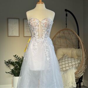 NWT Lace Corset Wedding Dress Size S Strapless Tulle Bridal Gown